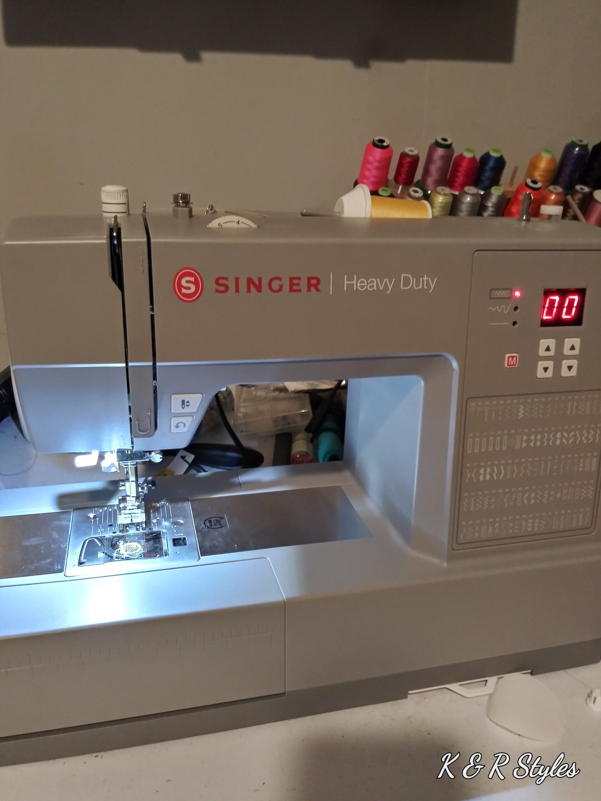 A Singer HD6600 Sewing machine
